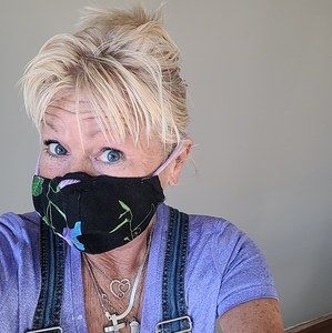 Meet your Posher, Lyn